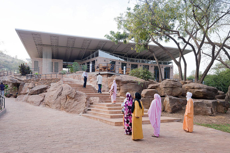 Le Musée national du Mali est un musée archéologique et ethnologique situé à Bamako