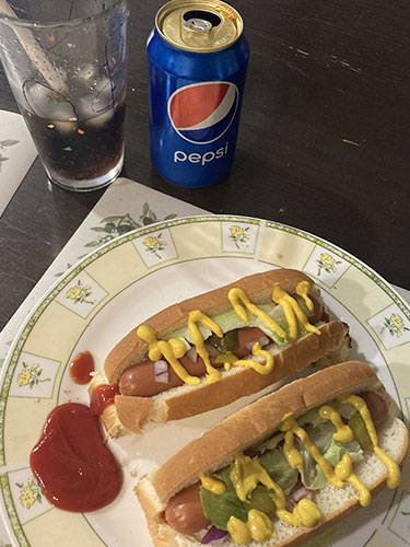 Hot-dog avec boisson